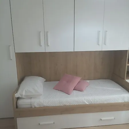 La Casa Di Ary Apartment *