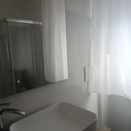 La Casa Di Ary 公寓 奇斯泰尔纳迪拉蒂纳