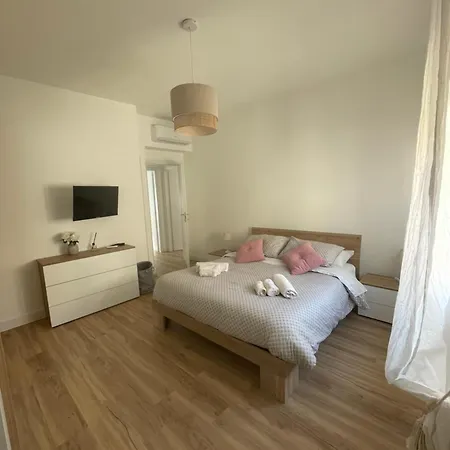 La Casa Di Ary Apartment *