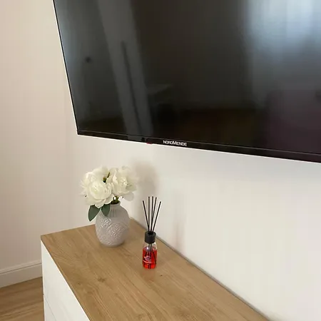 La Casa Di Ary 奇斯泰尔纳迪拉蒂纳