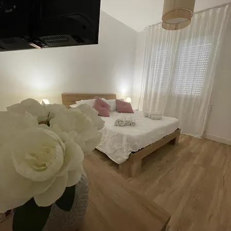 La Casa Di Ary Apartman