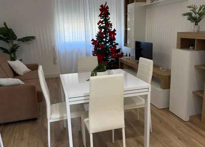 דירה La Casa Di Ary צ'יסטרנה די לטינה